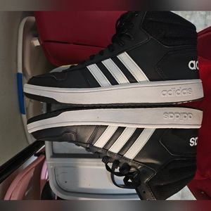 Addidas throw back classic high tops